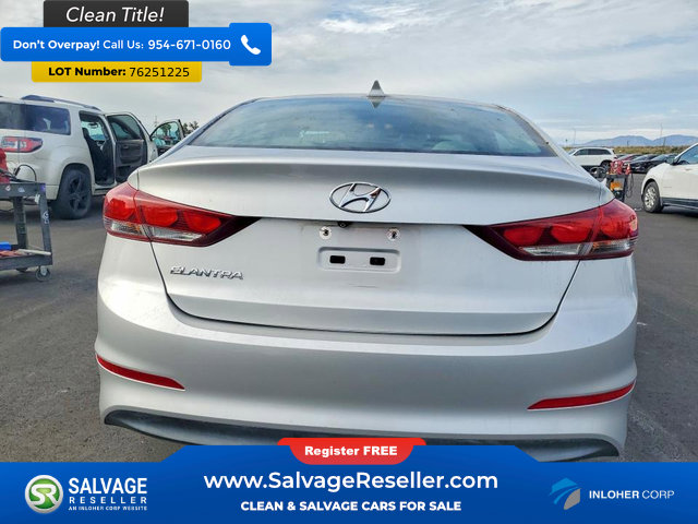 Used 2017 Hyundai Elantra SE image 8