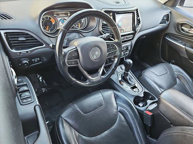 Used 2019 Jeep Cherokee Limited AWD/4WD image 10