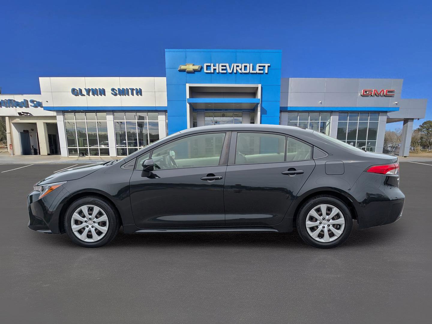 Used 2022 Toyota Corolla LE FWD image 12