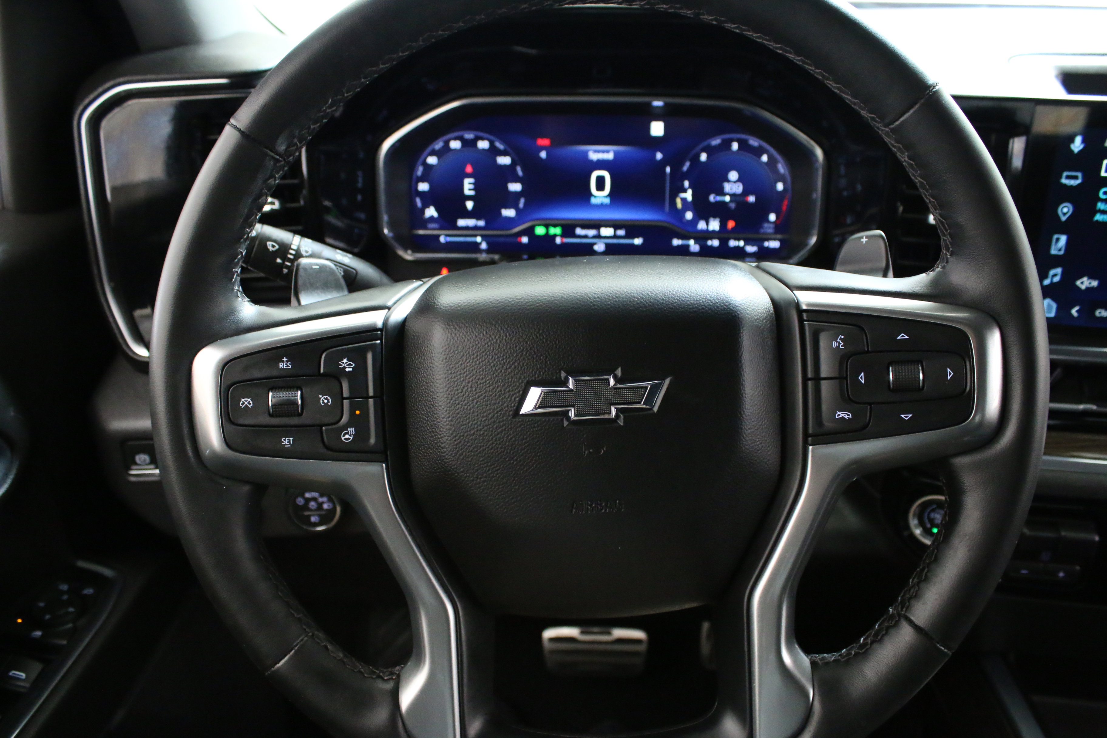 Used 2023 Chevrolet Silverado 1500 RST w/ Z71 Off-Road Package image 15