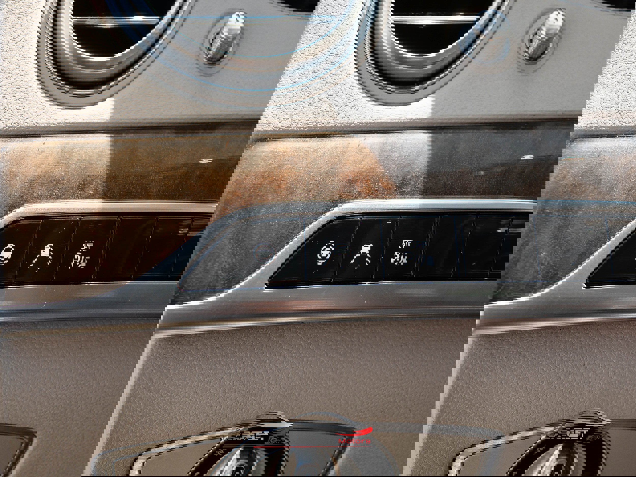 Used 2014 Mercedes-Benz S 550 Sedan w/ Premium 1 Package image 37