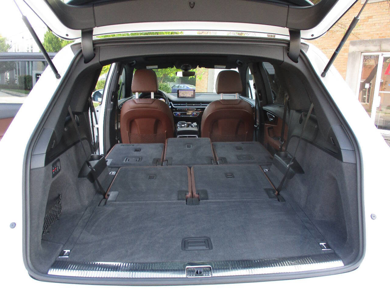 Used 2017 Audi Q7 3.0T Prestige w/ Prestige Package image 48