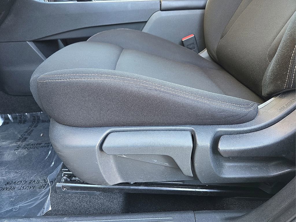 Used 2023 Nissan Rogue S image 21