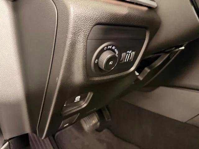 Certified 2024 Jeep Grand Cherokee L Limited AWD/4WD image 18
