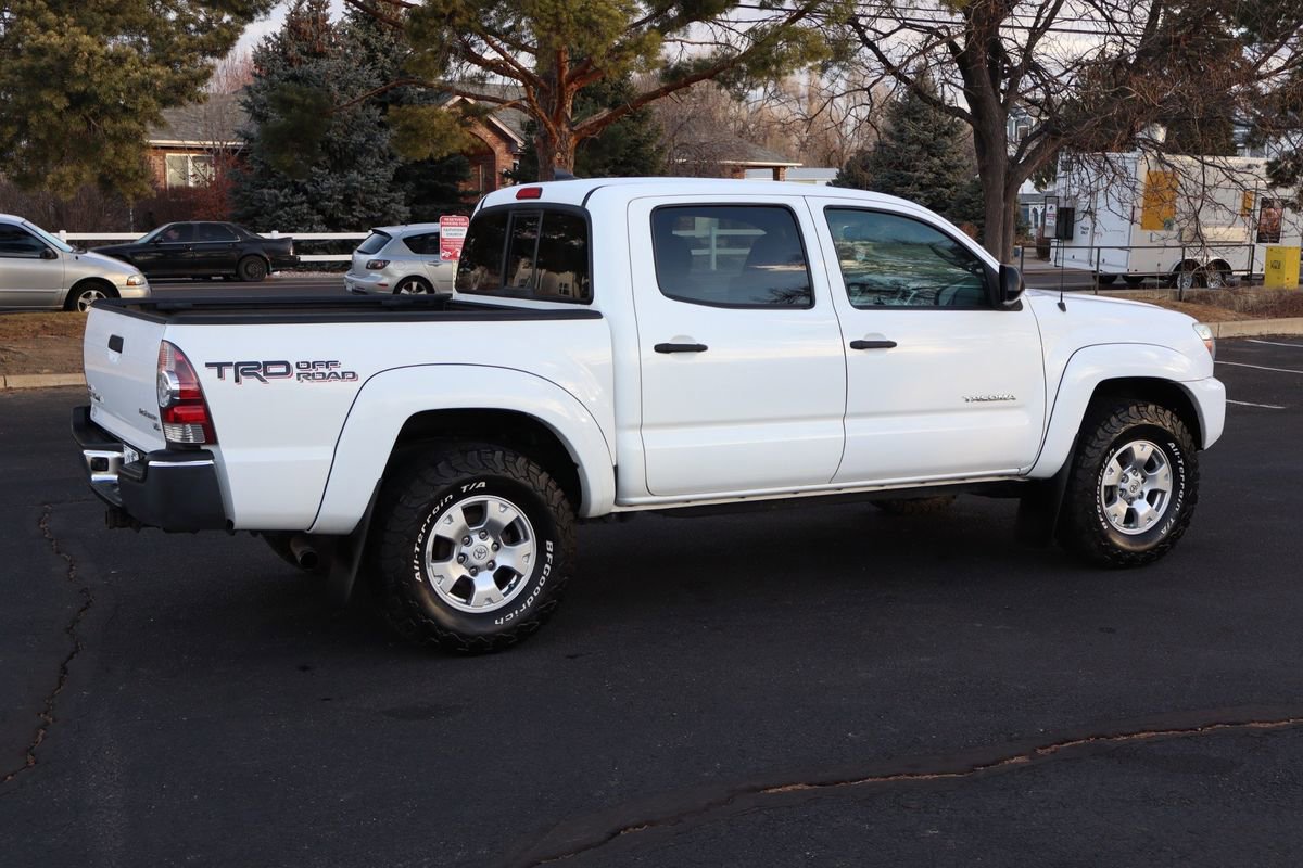 Used 2014 Toyota Tacoma PreRunner w/ TRD Off-Road Package image 4