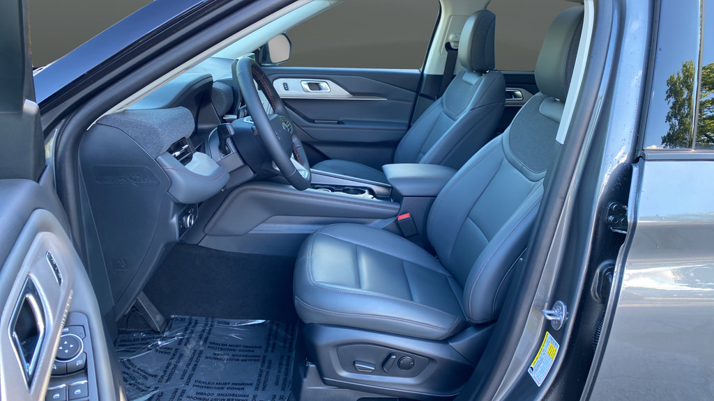 New 2026 Ford Explorer Active w/ Active Comfort Package AWD/4WD image 10
