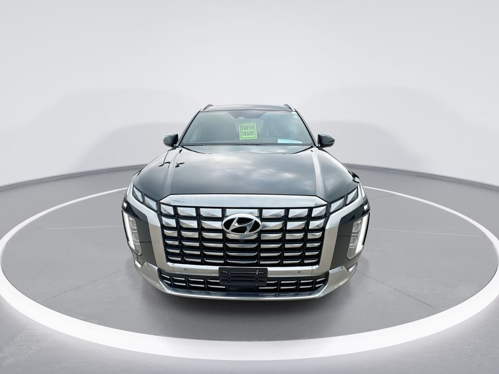 Used 2023 Hyundai Palisade Calligraphy w/ Cargo Package AWD/4WD image 3