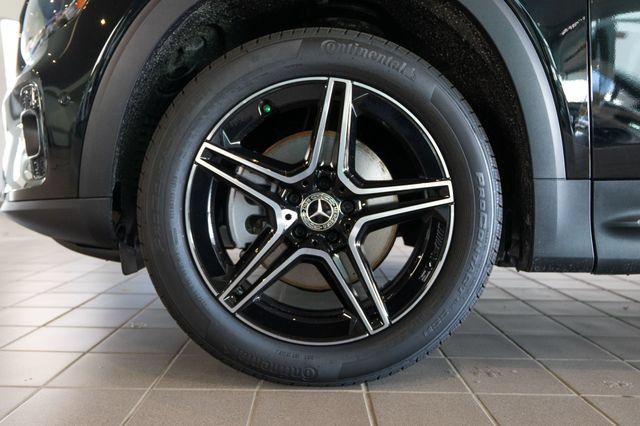 New 2026 Mercedes-Benz GLB 250 4MATIC image 9