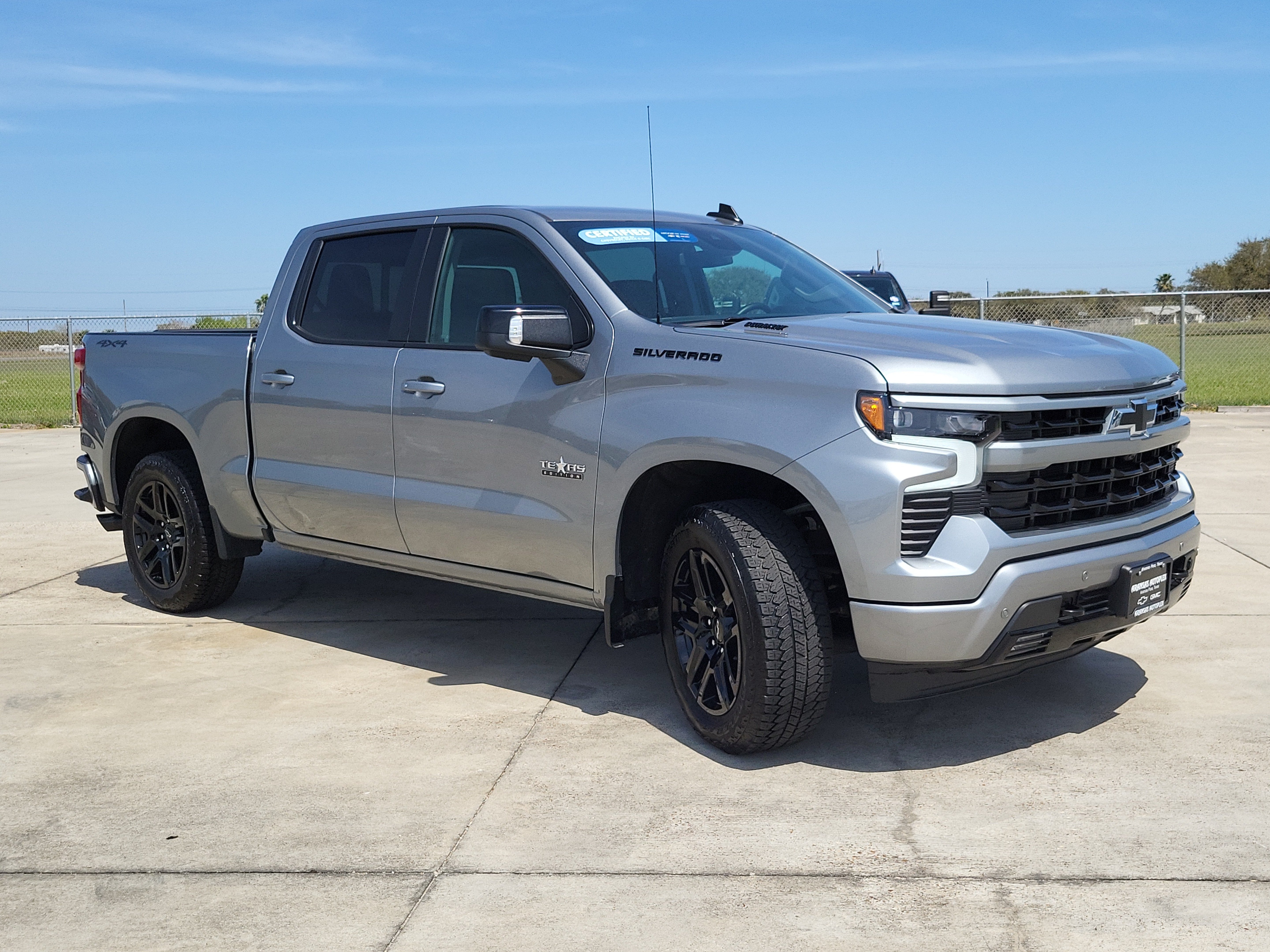 Used 2024 Chevrolet Silverado 1500 RST w/ Texas Edition Plus AWD/4WD image 3