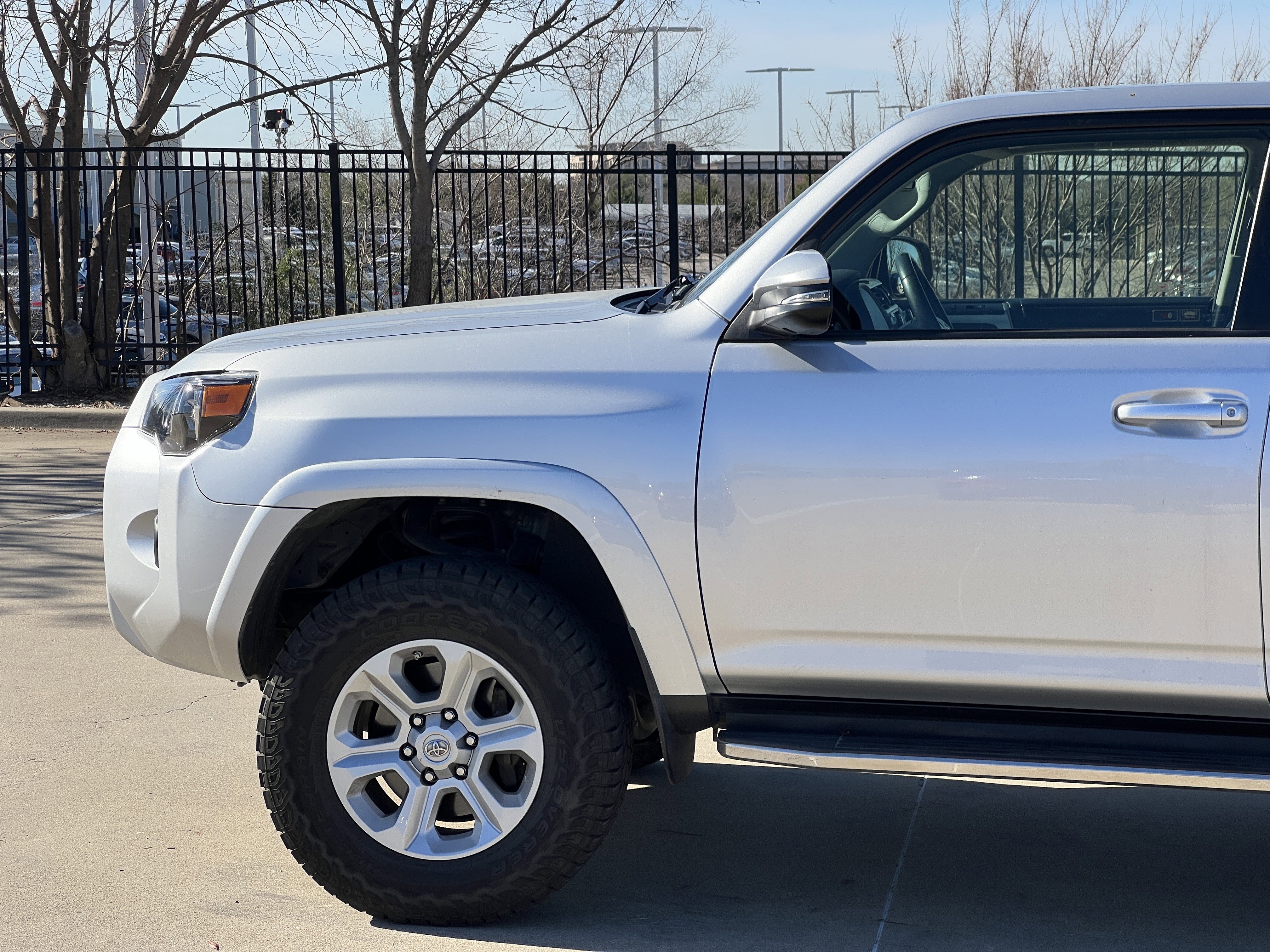 Used 2016 Toyota 4Runner SR5 Premium image 5