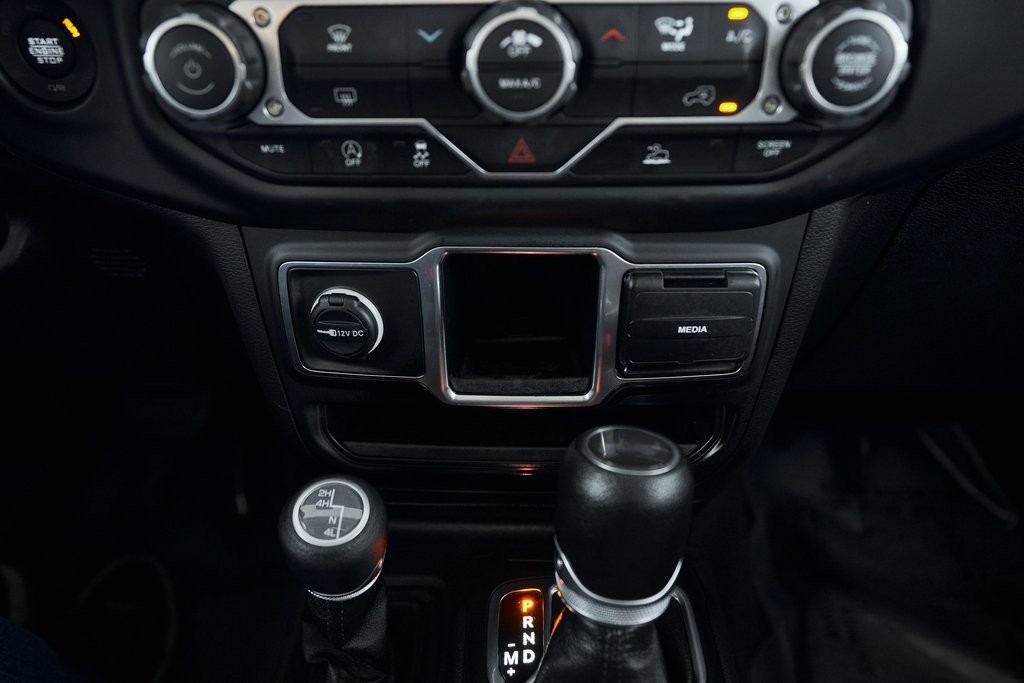 Used 2023 Jeep Wrangler Sport image 51