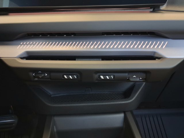 New 2026 BMW 228i w/ Technology Package FWD image 22