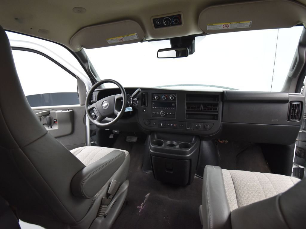 Used 2019 Chevrolet Express 3500 LT w/ LT Preferred Equipment Group image 15