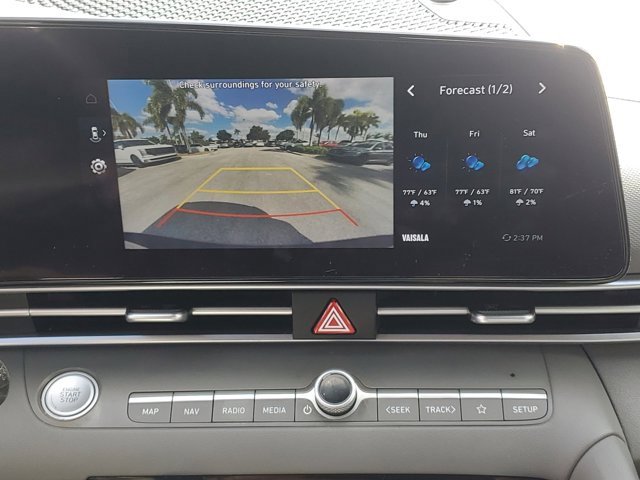 Certified 2023 Hyundai Elantra SEL w/ Convenience Package image 21