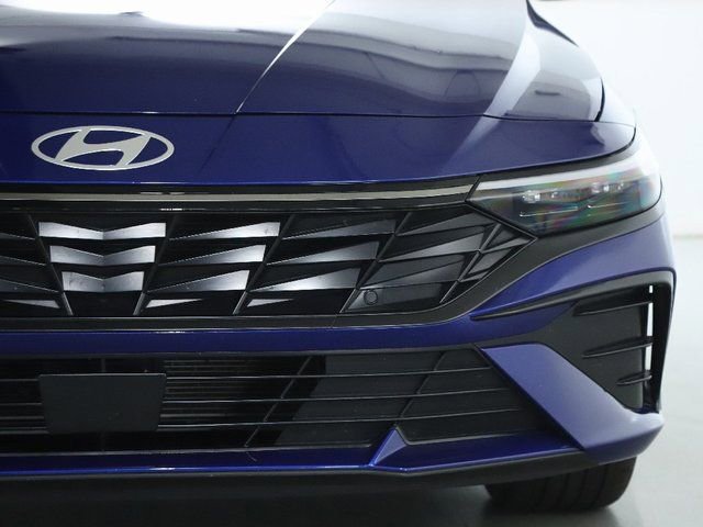 Certified 2024 Hyundai Elantra SEL w/ Convenience Package image 7