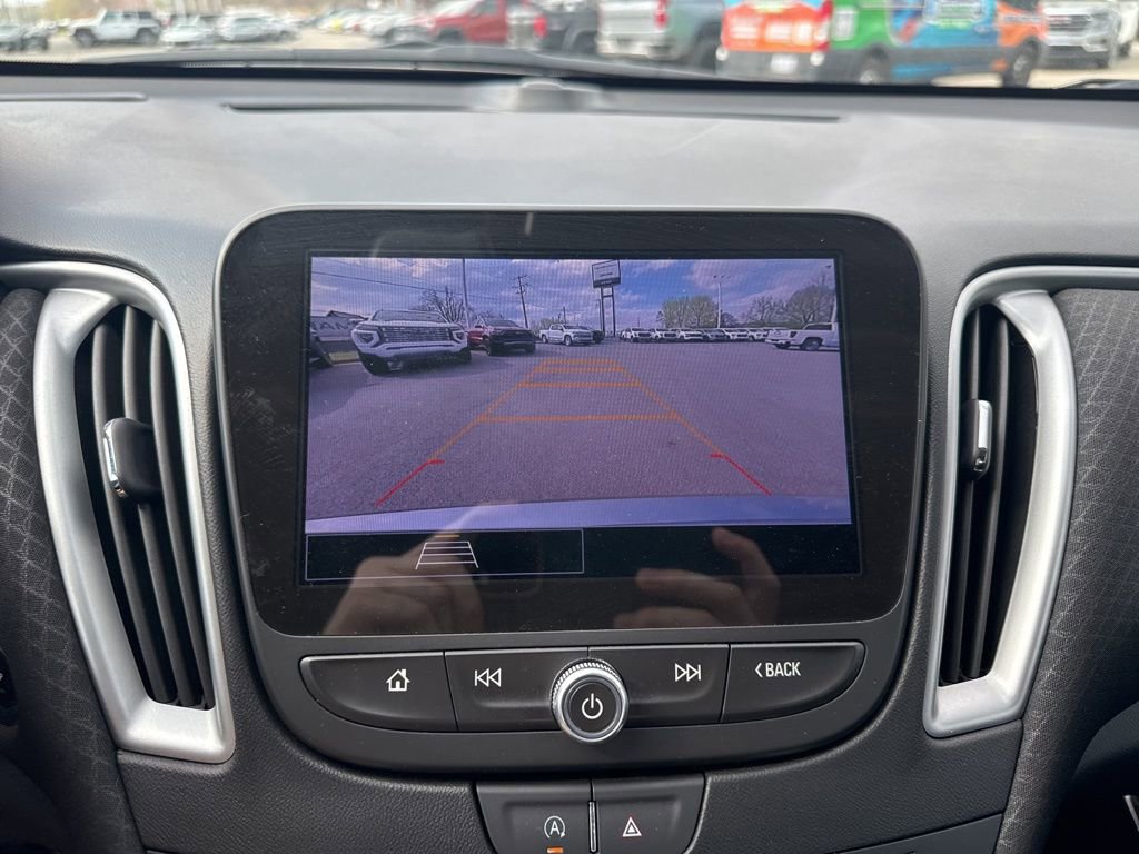 Used 2024 Chevrolet Malibu LT w/ Sport Edition image 20