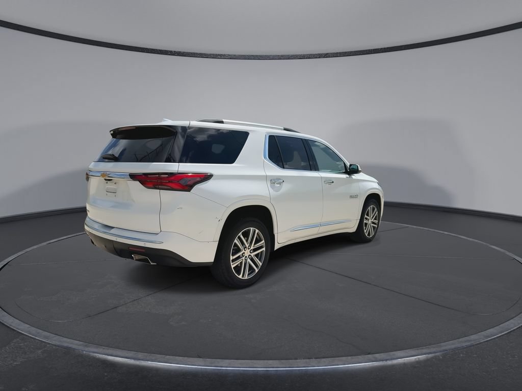 Used 2023 Chevrolet Traverse High Country FWD image 8