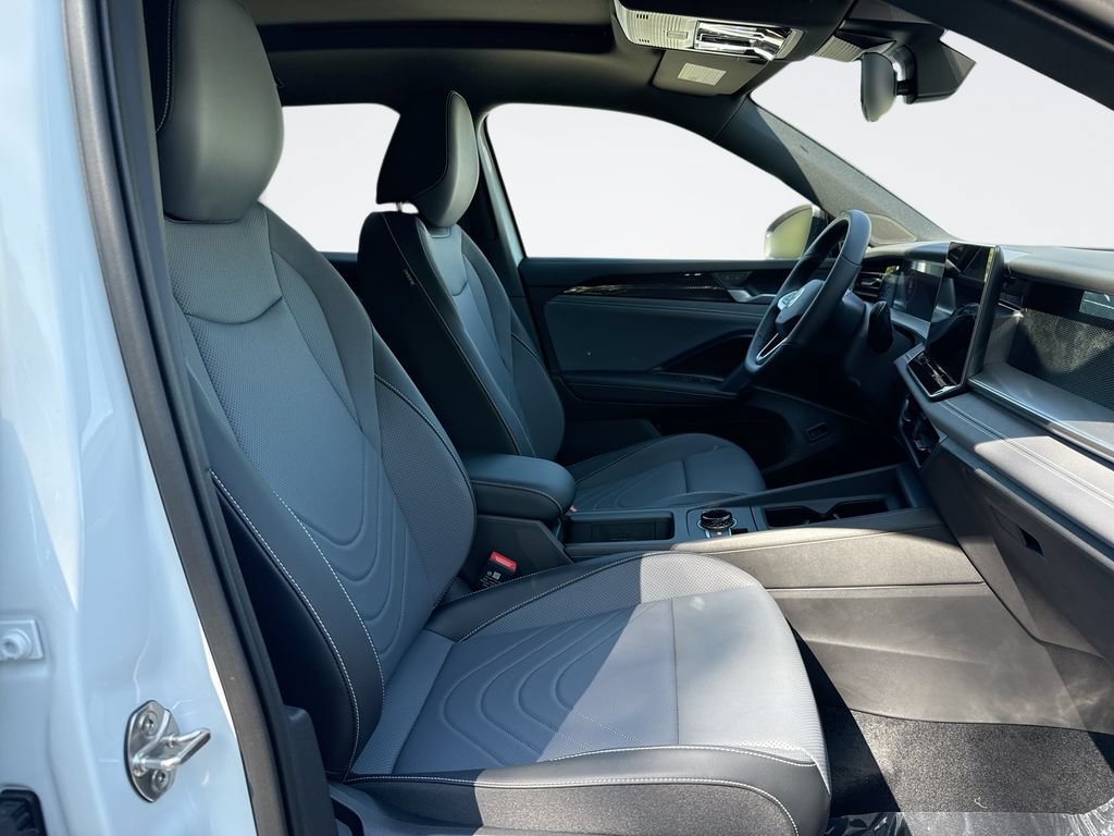 New 2026 Volkswagen Tiguan SE R-Line AWD/4WD image 24
