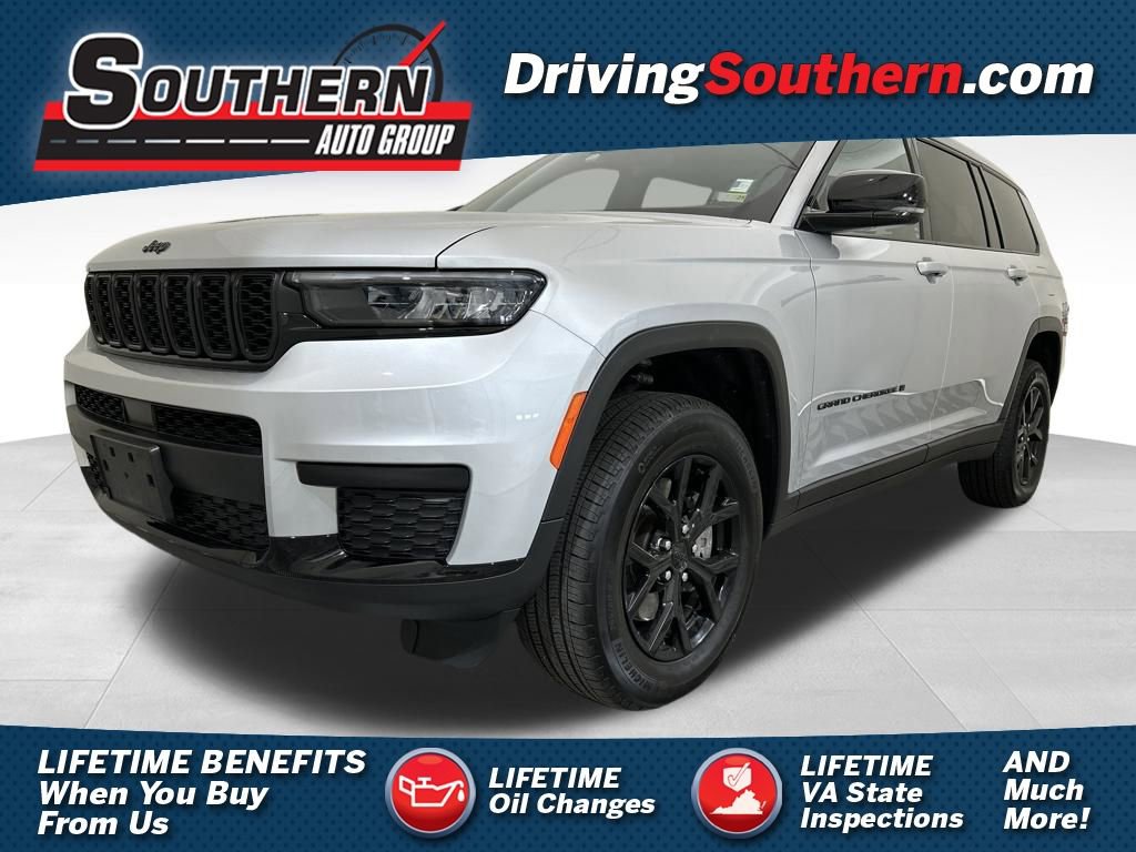 Used 2024 Jeep Grand Cherokee L Laredo image 1