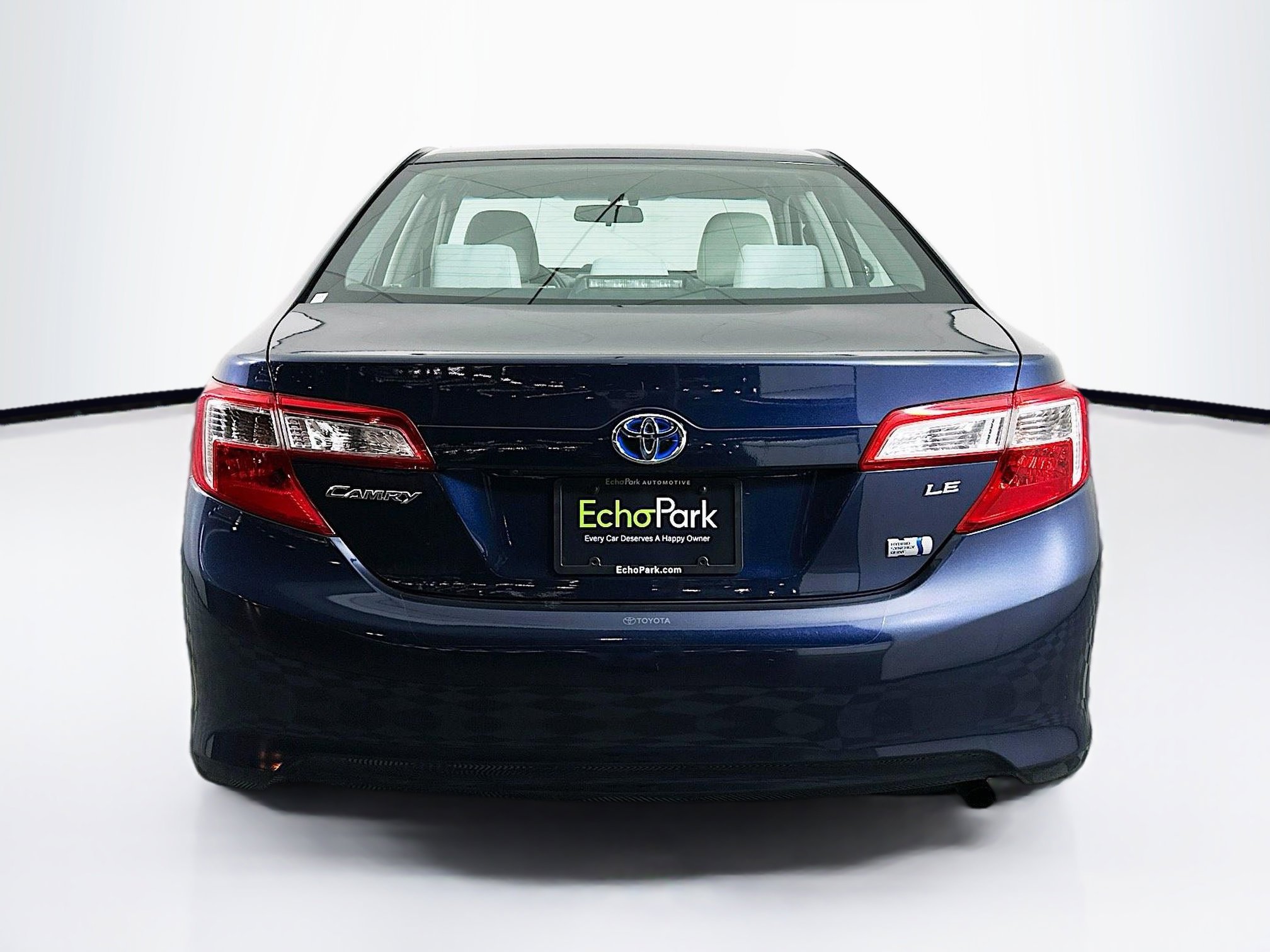 Used 2014 Toyota Camry LE image 7