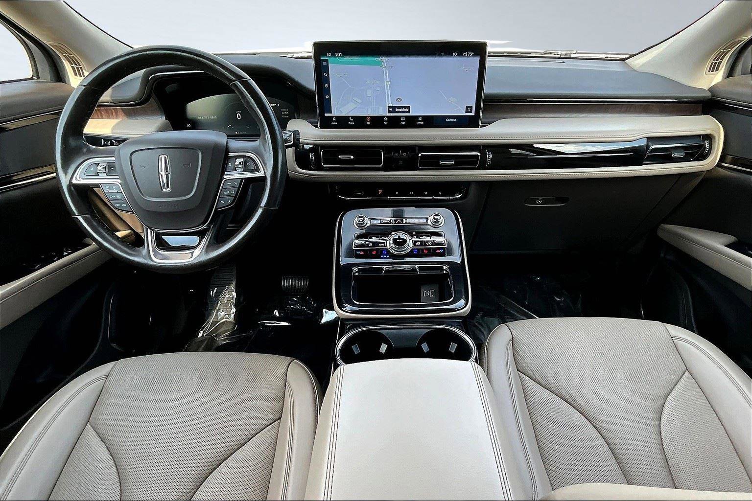 Used 2022 Lincoln Nautilus Reserve image 7