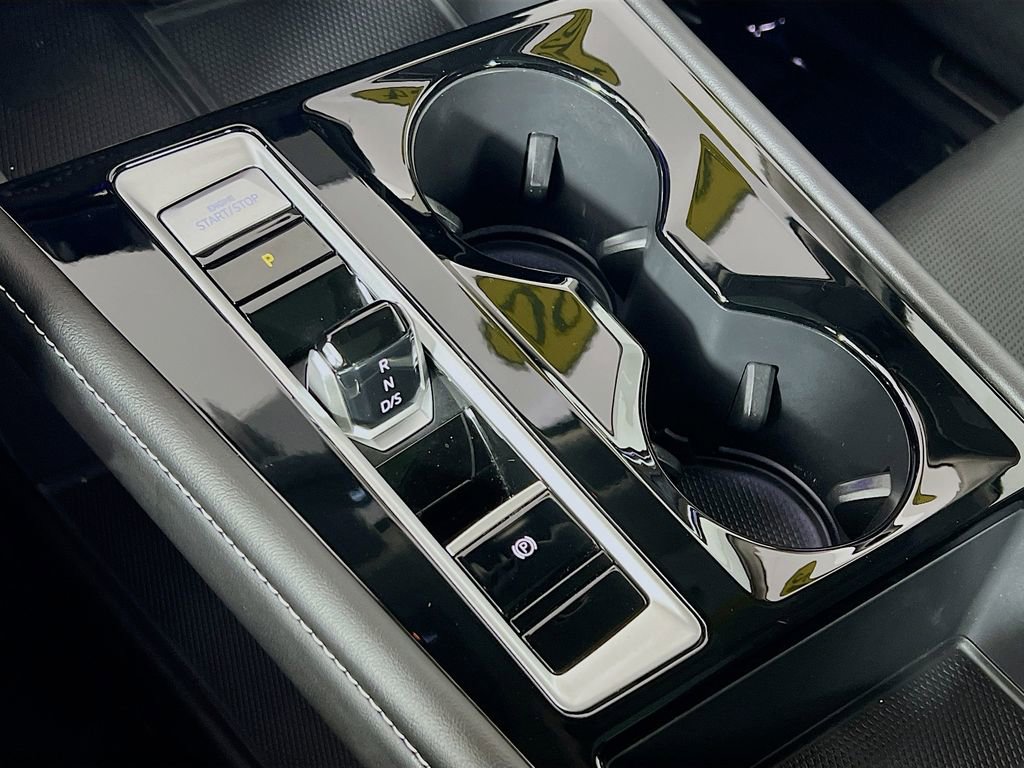 Used 2024 Volkswagen Atlas SEL image 17