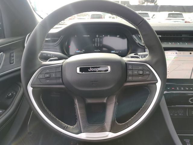 New 2026 Jeep Grand Cherokee Limited image 17