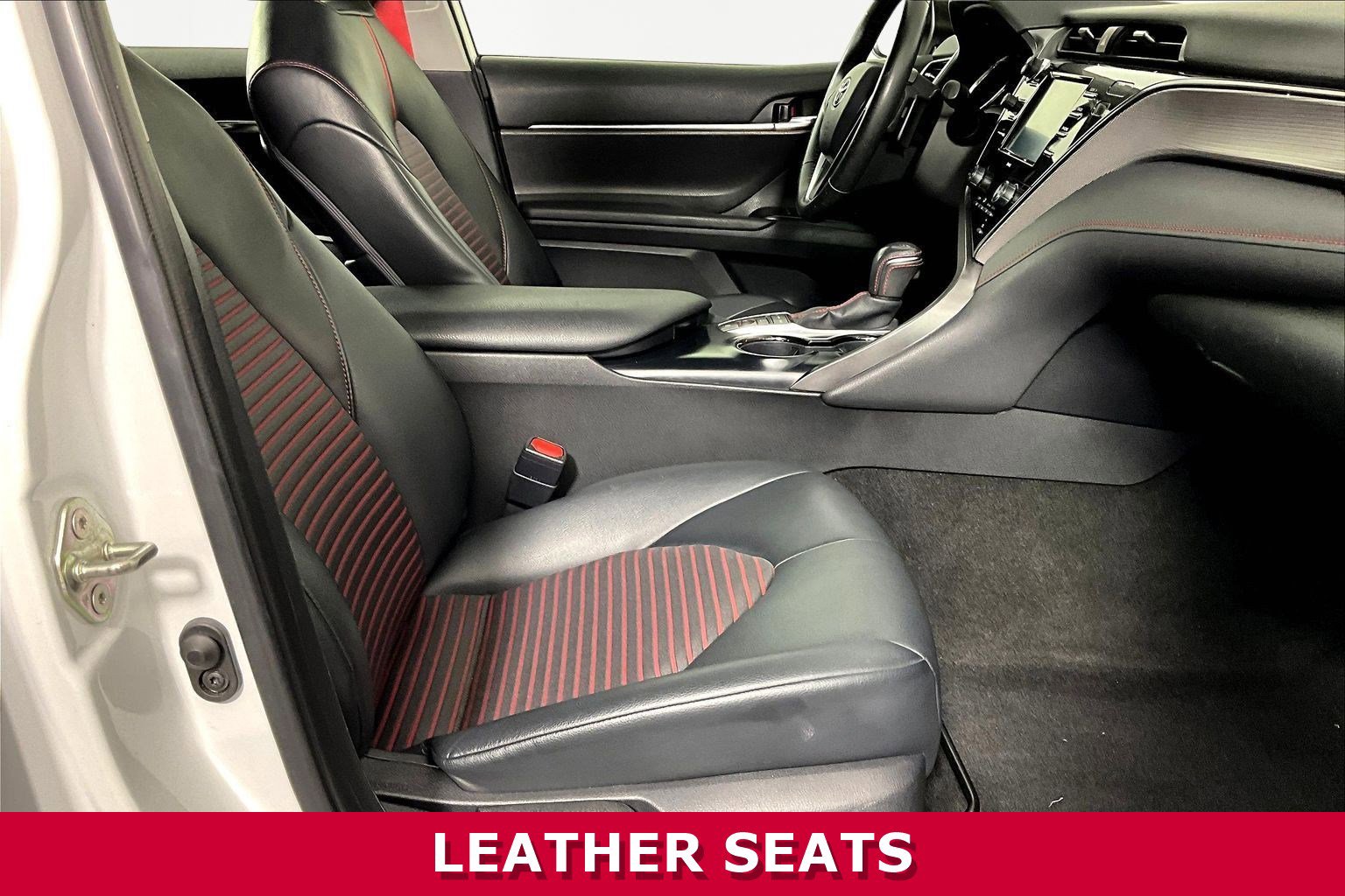 Used 2020 Toyota Camry TRD FWD image 27