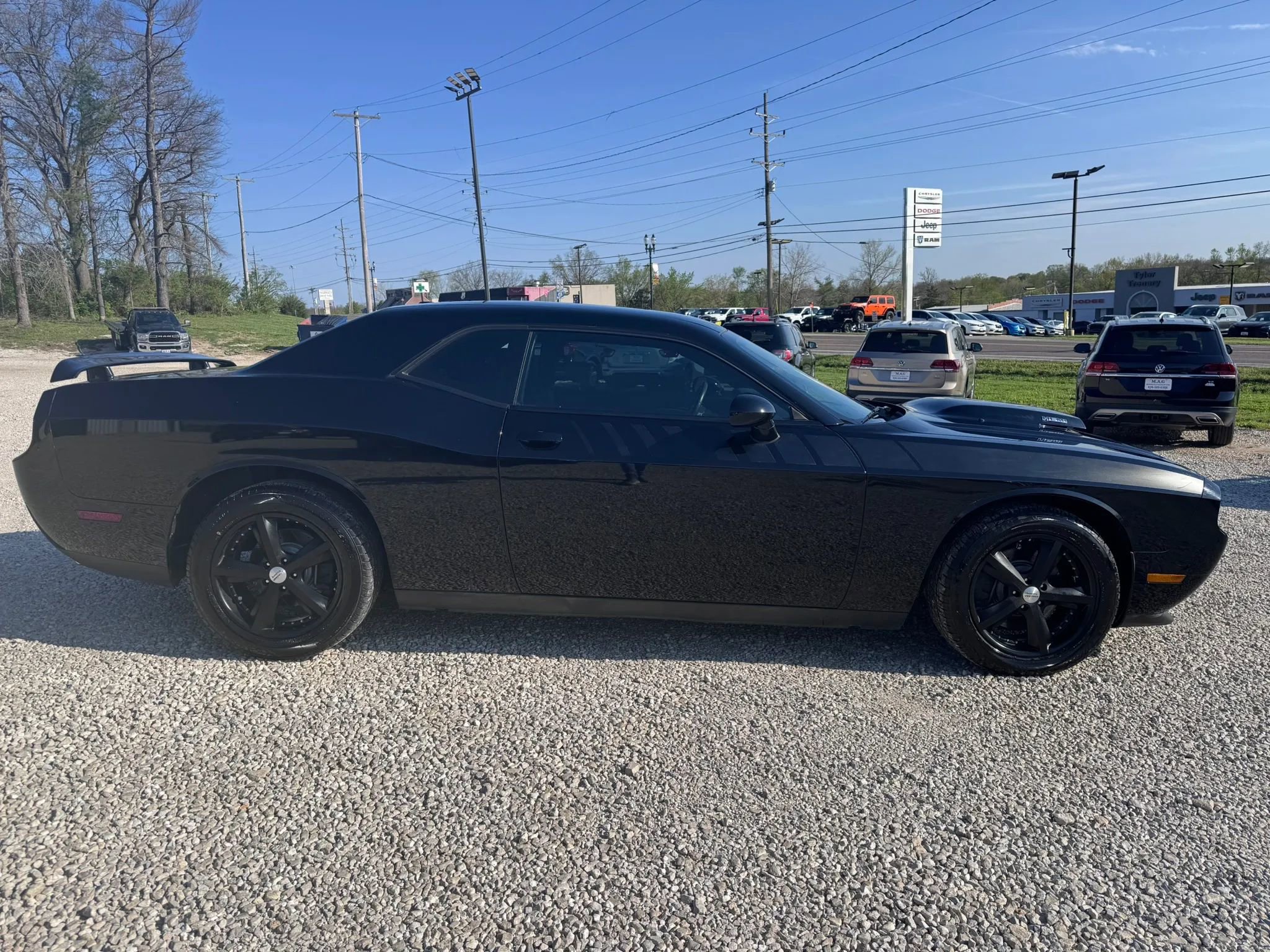 Used 2012 Dodge Challenger R/T image 6