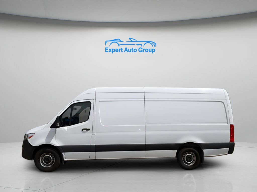 Used 2023 Mercedes-Benz Sprinter 2500 image 2