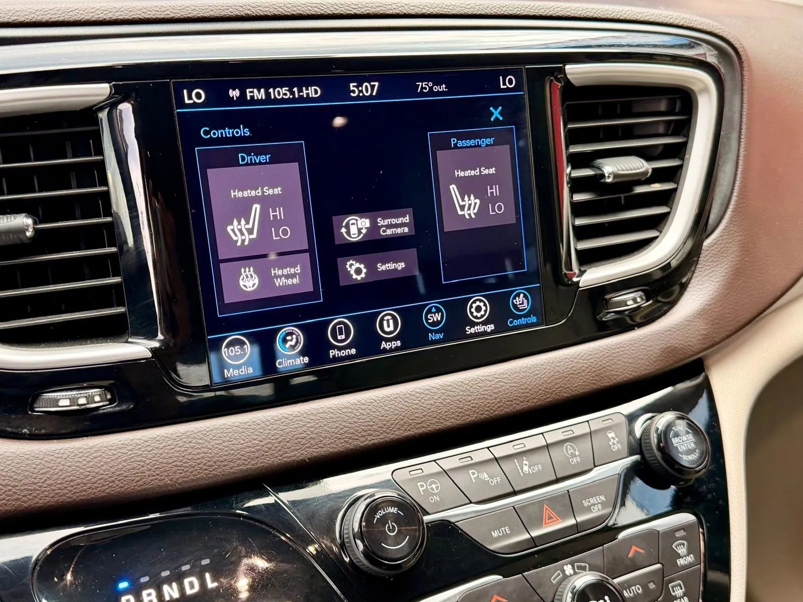 Used 2020 Chrysler Pacifica Touring-L Plus FWD image 23