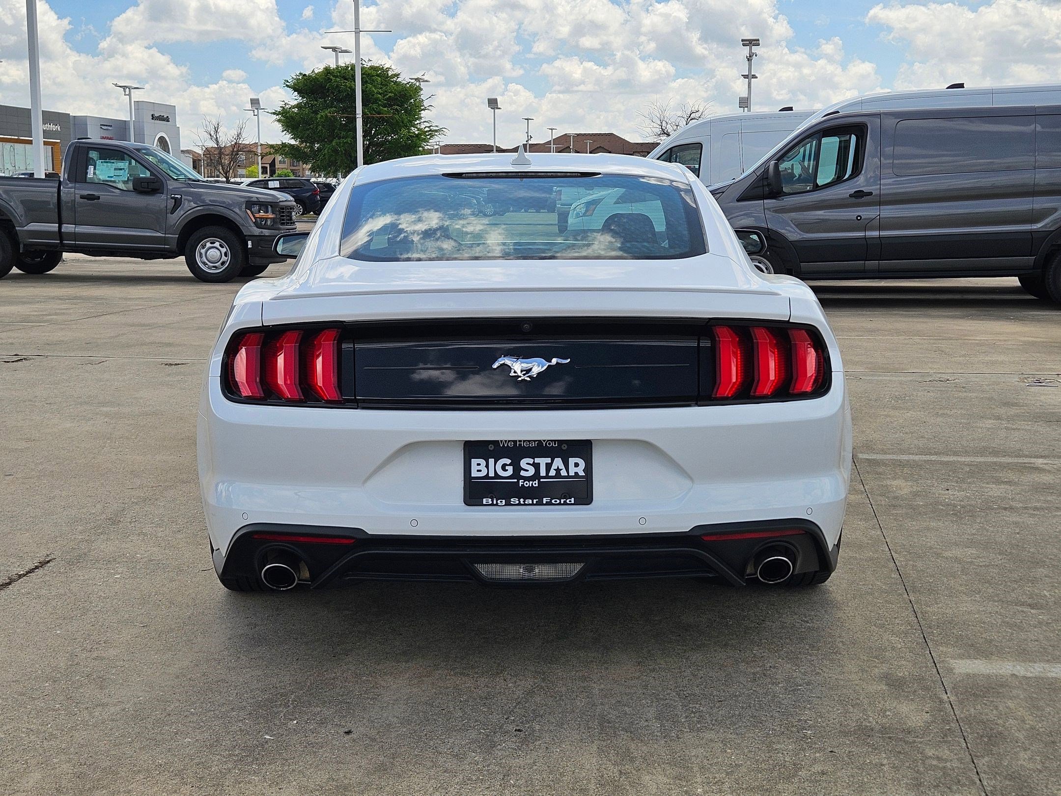 Used 2023 Ford Mustang Premium image 5