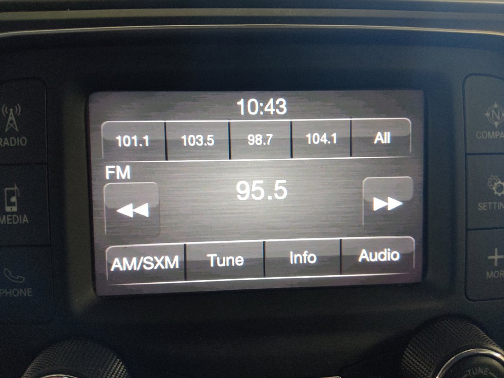 Used 2021 RAM 1500 Classic SLT RWD image 25