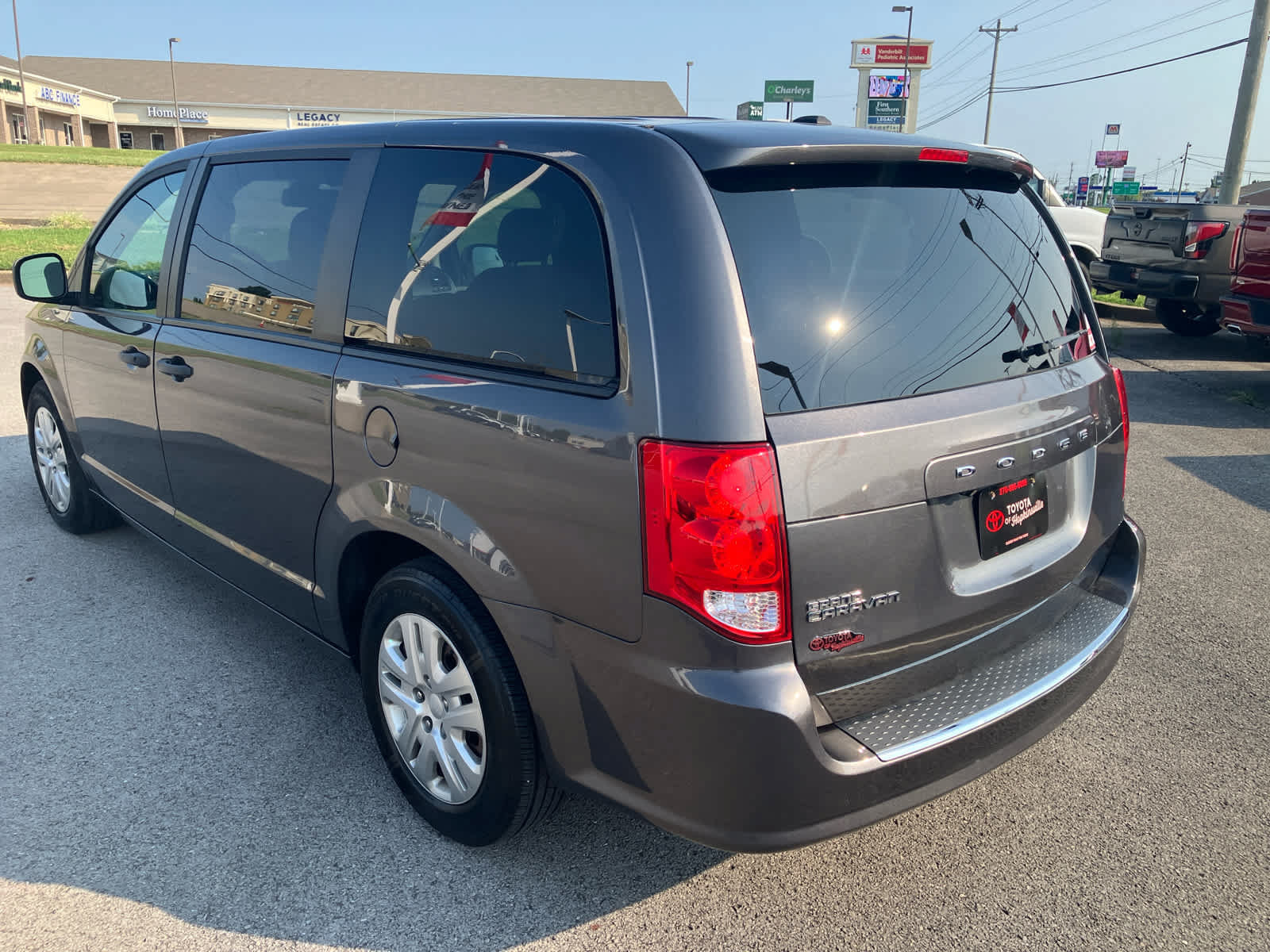 Used 2019 Dodge Grand Caravan SE FWD image 5