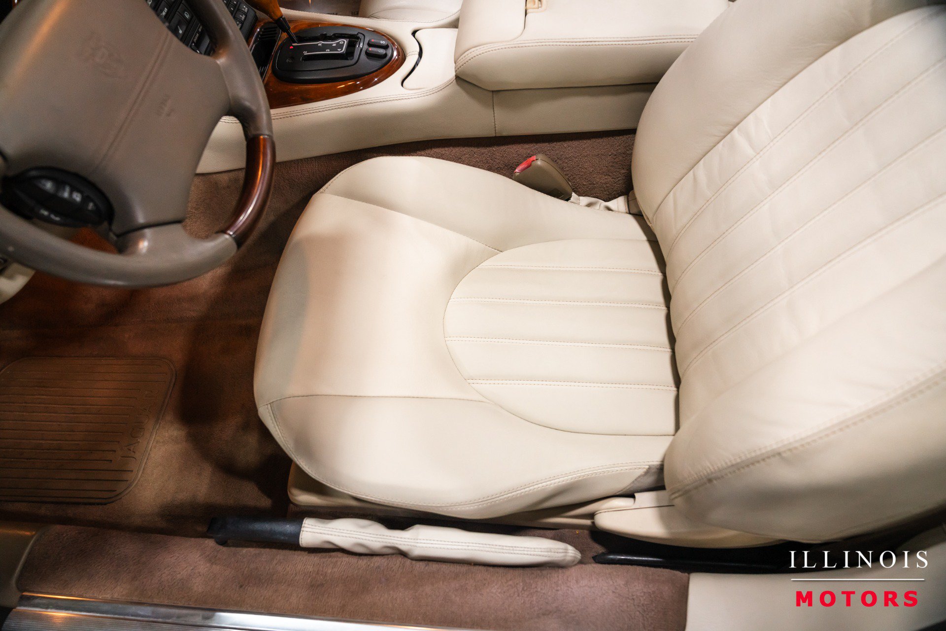 Used 2002 Jaguar XK8 Convertible RWD image 18