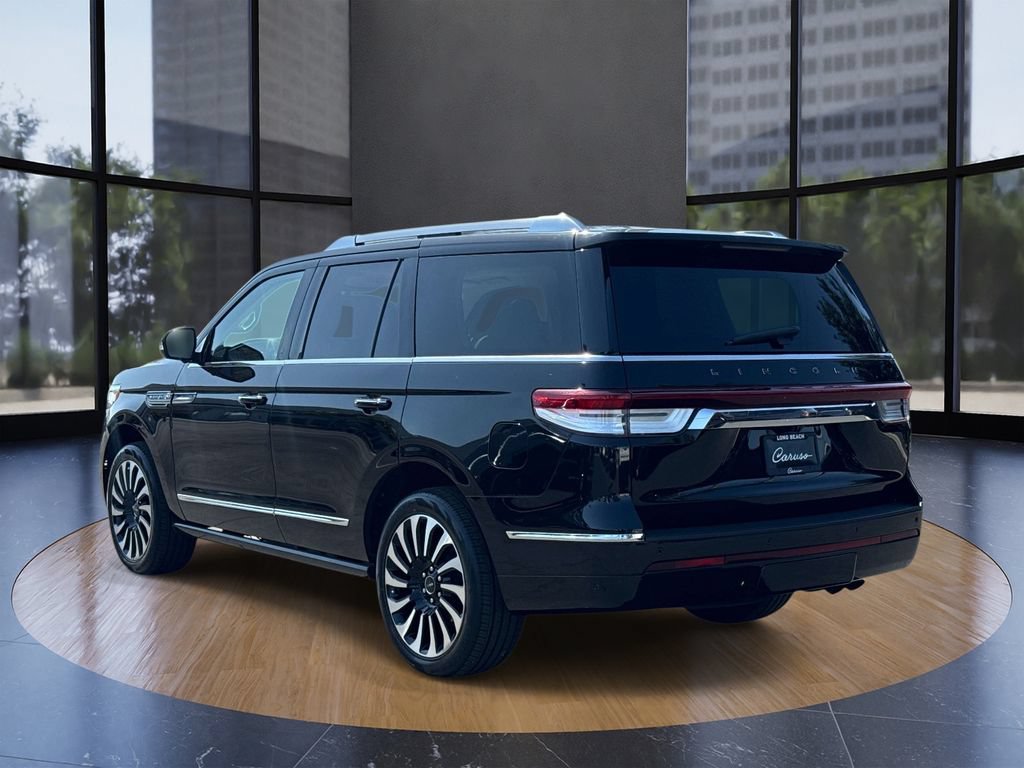 Certified 2022 Lincoln Navigator Black Label AWD/4WD image 4