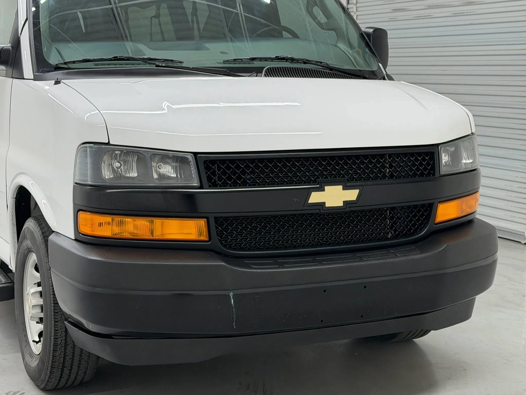 Used 2023 Chevrolet Express 3500 LS RWD image 38