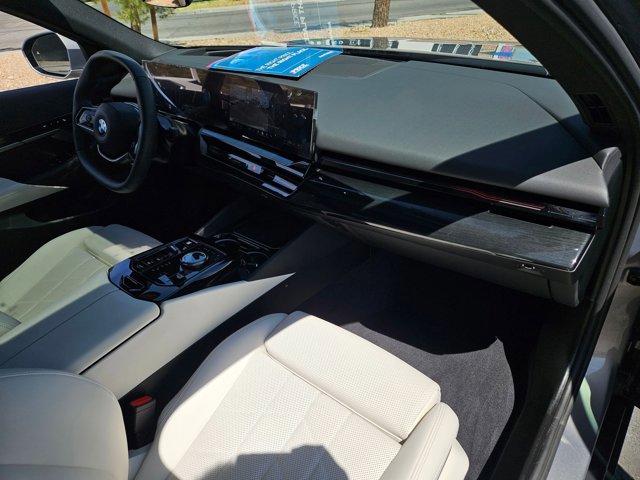 Used 2026 BMW 530i w/ Premium Package image 21