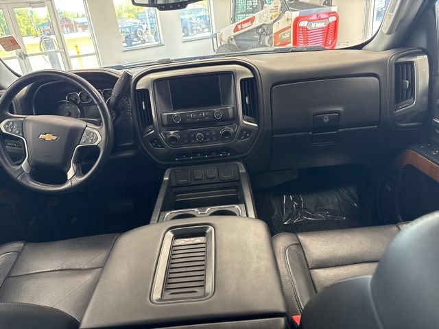 Used 2017 Chevrolet Silverado 1500 LTZ w/ Sport Package AWD/4WD image 38