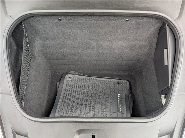 Used 2023 Porsche 911 Carrera T image 6