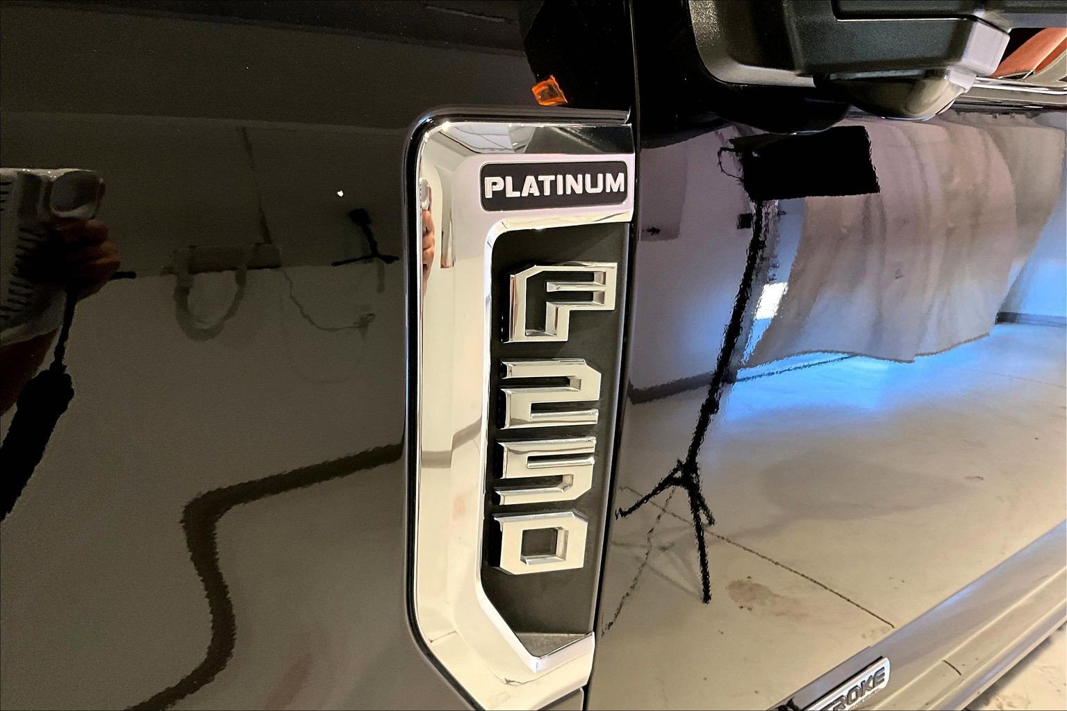Used 2019 Ford F250 Platinum w/ Platinum Ultimate Package image 25