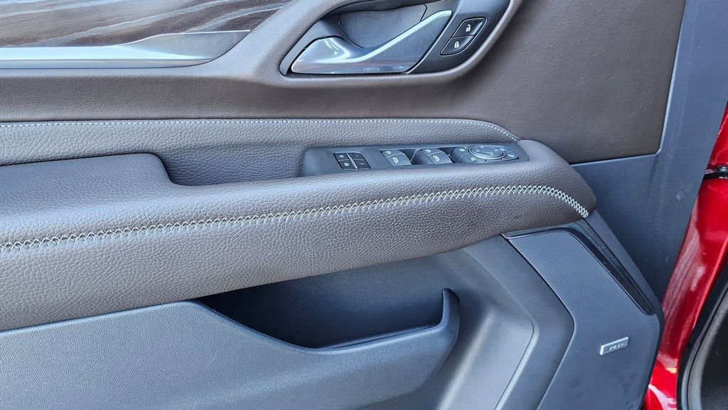 Used 2022 GMC Yukon XL Denali w/ Denali Ultimate Package image 11