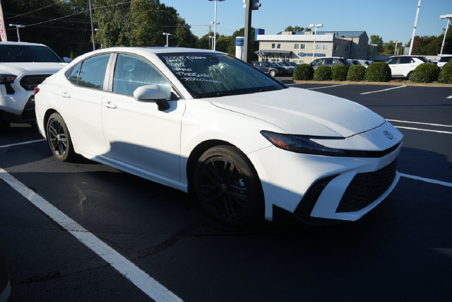 Used 2025 Toyota Camry SE
