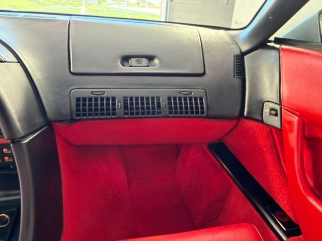Used 1993 Chevrolet Corvette Coupe RWD image 20