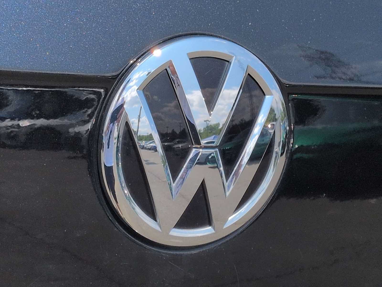 Used 2021 Volkswagen Tiguan S FWD image 12