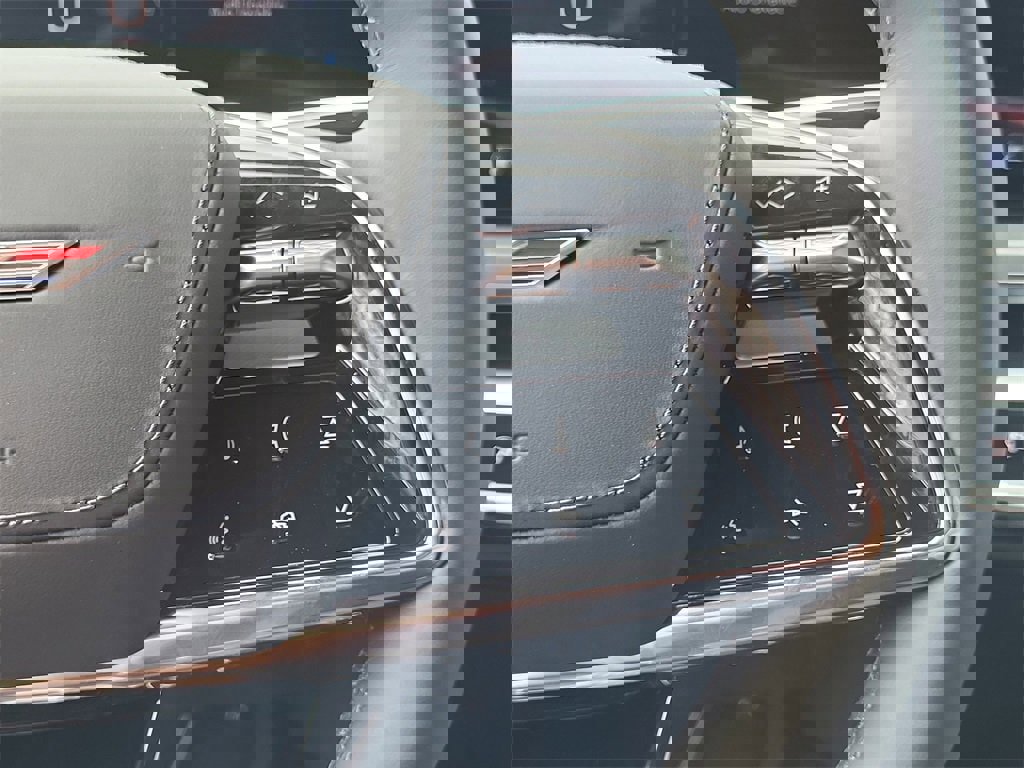 New 2026 Cadillac Lyriq V image 15