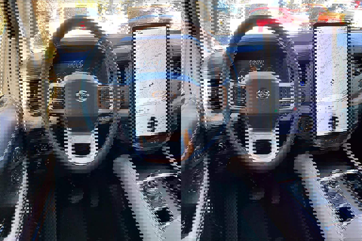 Used 2024 Ford Expedition Max Limited image 5