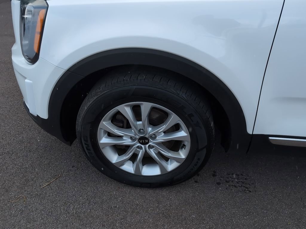 Used 2020 Kia Telluride LX image 12