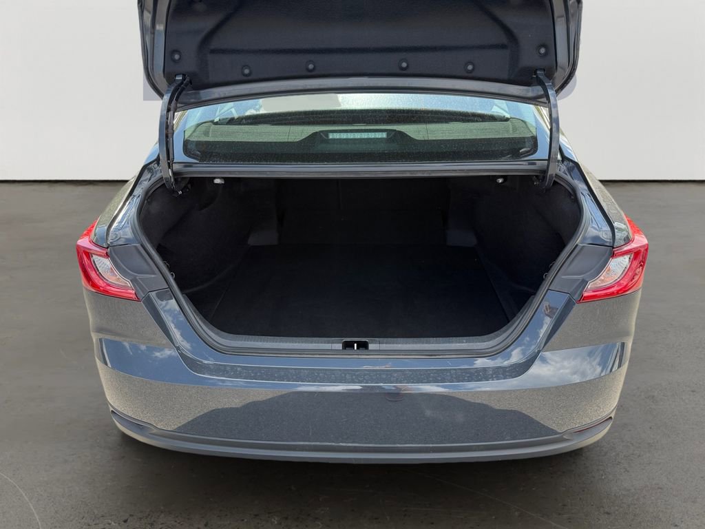 Used 2025 Toyota Camry LE FWD image 14