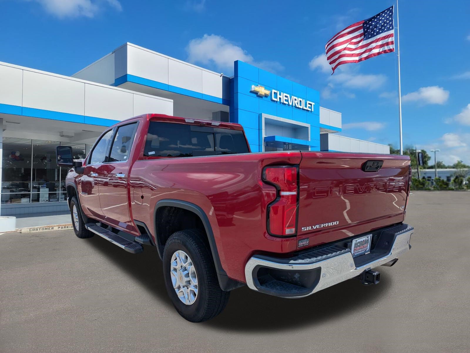 Used 2024 Chevrolet Silverado 2500 LTZ w/ LTZ Premium Package AWD/4WD image 5
